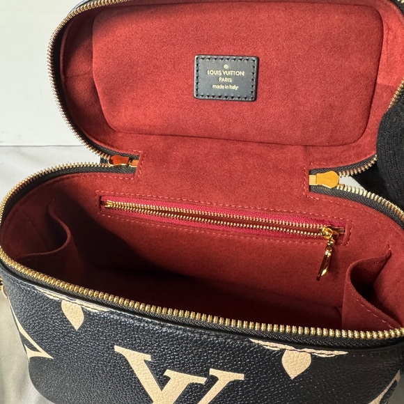 Louis Vuitton Empreinte Monogram Giant Vanity PM Black and Beige - Picture 9 of 13